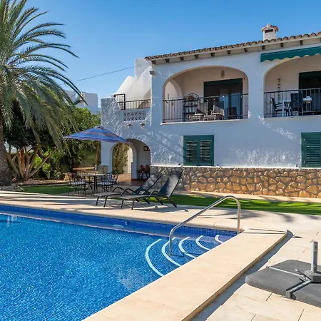 Villa Margerita - By Aldertons *